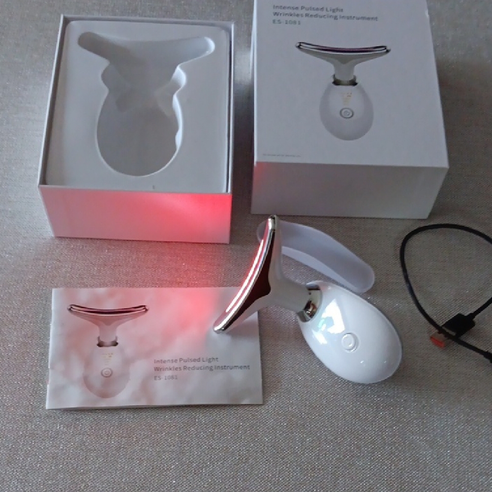 Intense Pulsed Light Wrinkle Reducing Instrument